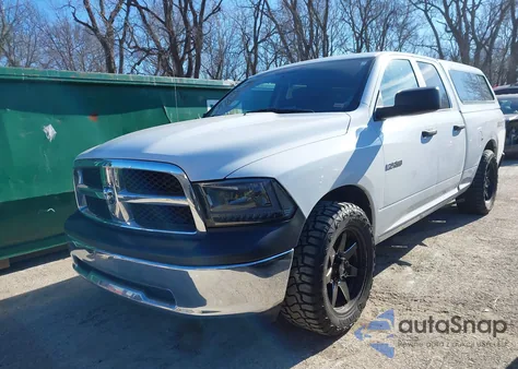 2010 Dodge Ram 1500 St z USA, uszkodzony, nr VIN 1D7RB1GK9AS213832